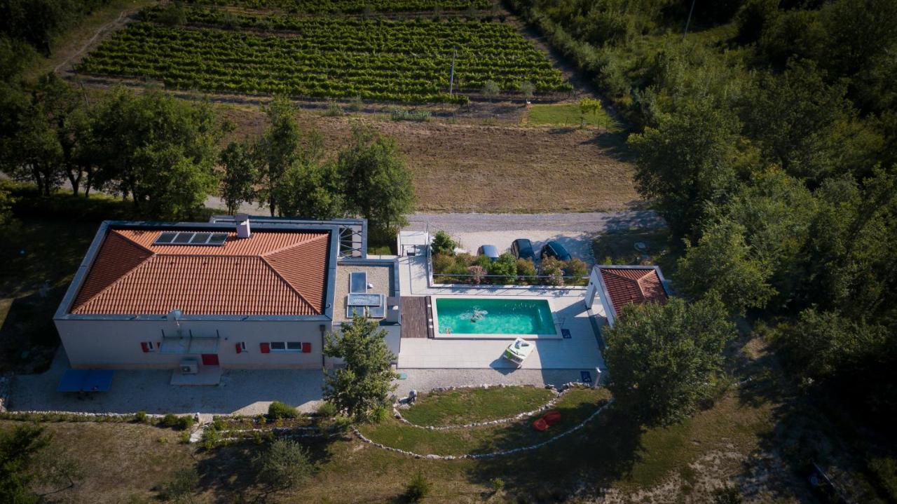Villa "Monte Colori"