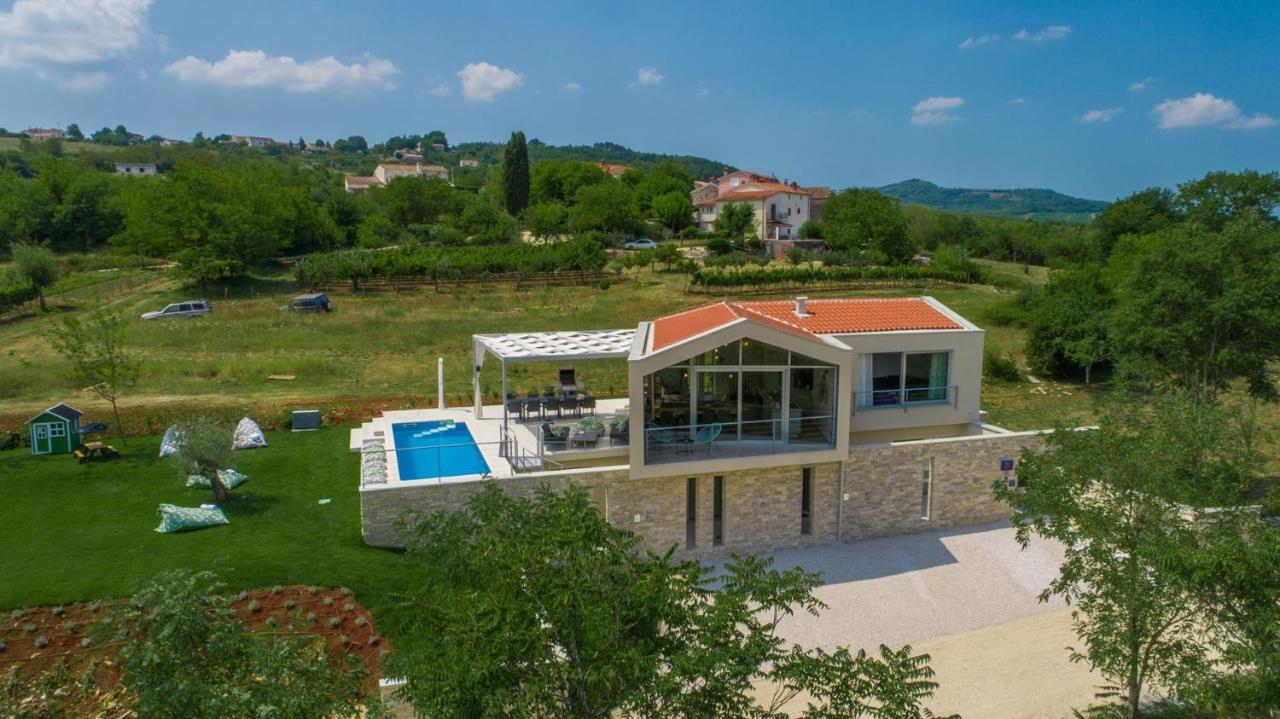 Villa "Monvue"