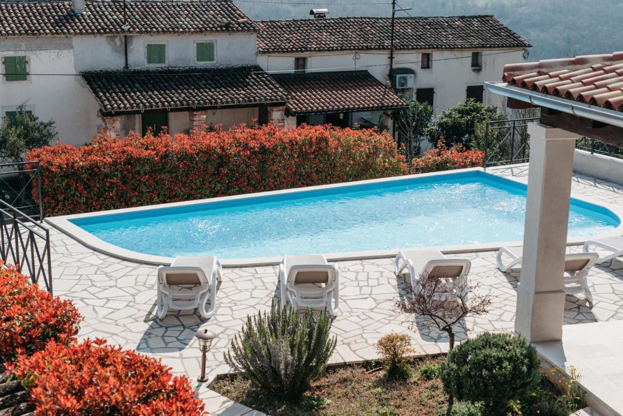 Villa "Hana"