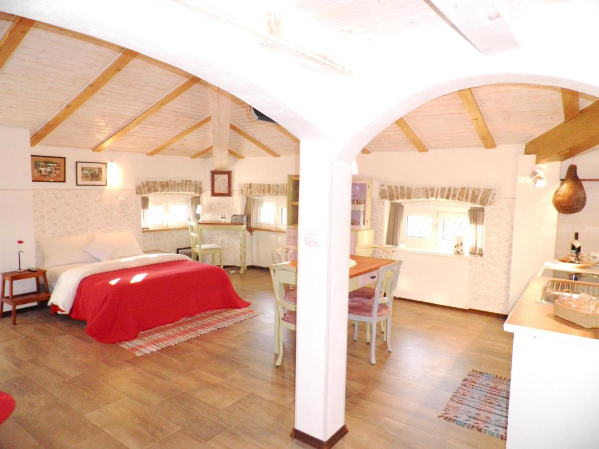 Studio apartment “Sijara”