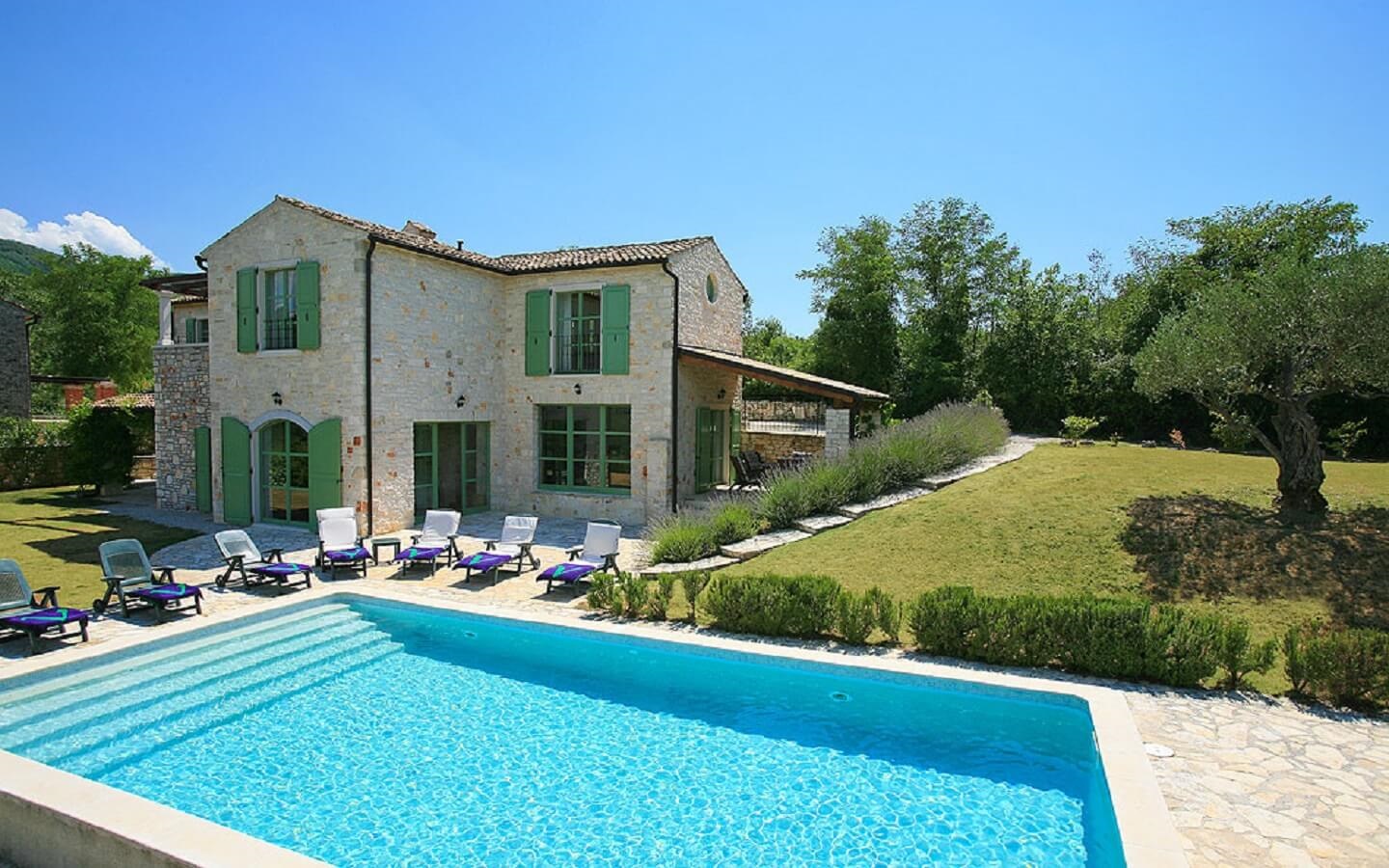 Villa "Scarlett"