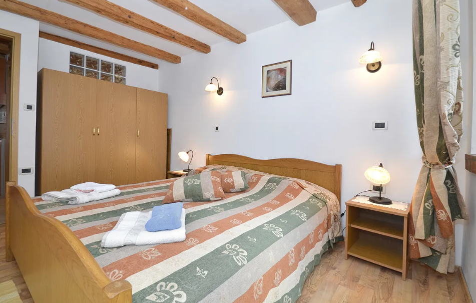 Apartment "Montona"